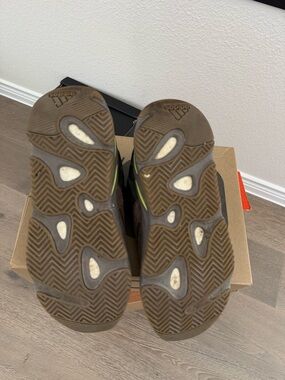 Adidas Yeezy 700 Mauve size 10 100% authentic